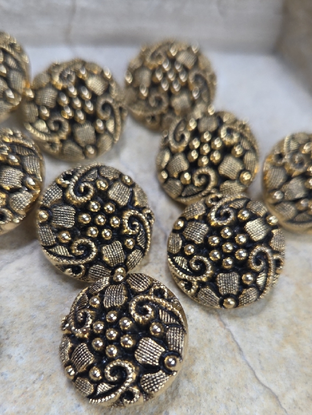 12 Vintage Round Buttons Gold Tone And Black